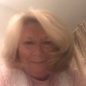 Meet your Posher, Jennie